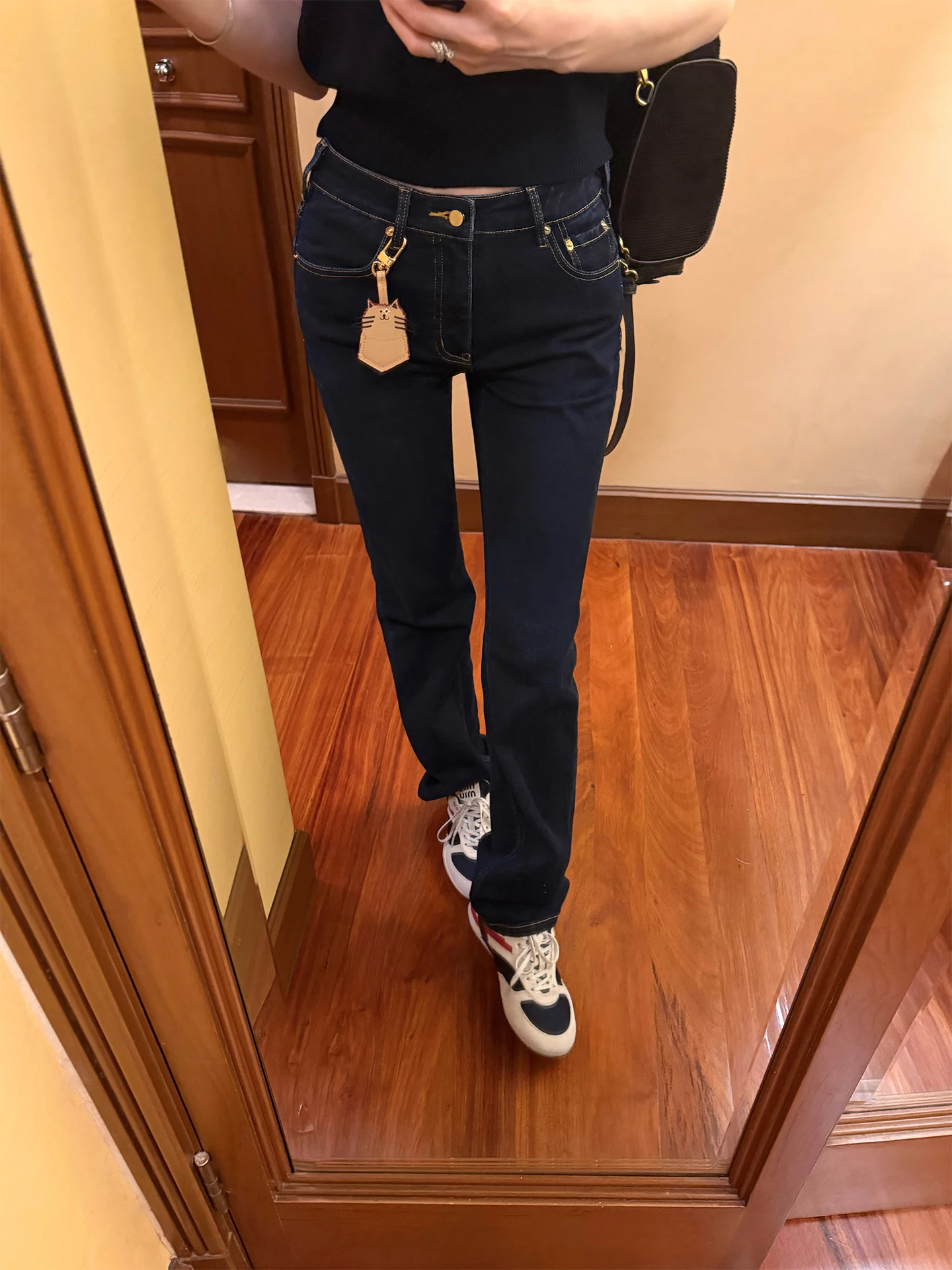 

Good Morning Han Han Haki Me Deep Blue Elastic Slimming Women's Jeans Spring Season Natural Waist Straight Leg Pocket Detail