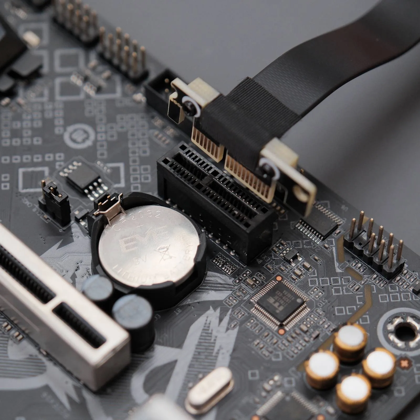 

ADT-LINK PCI-E 3.0 4.0 x1 Удлинительный кабель Двойная звуковая карта под прямым углом Беспроводная сетевая карта Расширение слота видеокарты