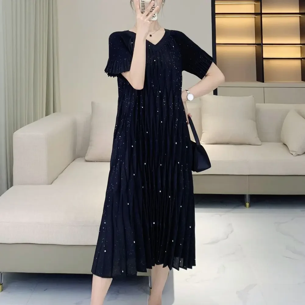 Pleats Pleated Dresses 2024 Summer New Design Ruffled Beaded High Stretch Comfortable Dresses Women Age Reduction Casual Dresses