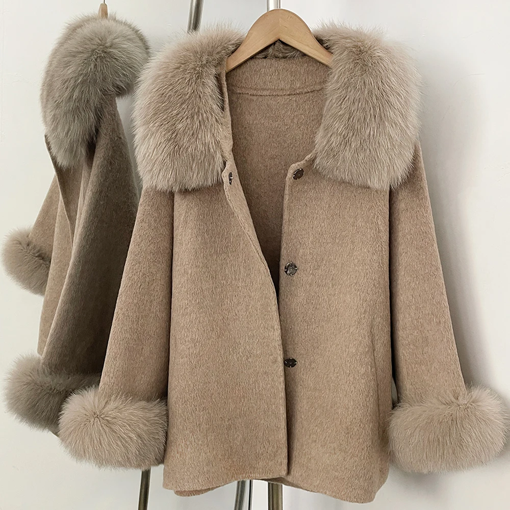 Women's Woolen Coat Warm Elegant with Natural Fur Trim Winter Wool Coat Textured Outerwear for Daily Wear and Travel Styling
