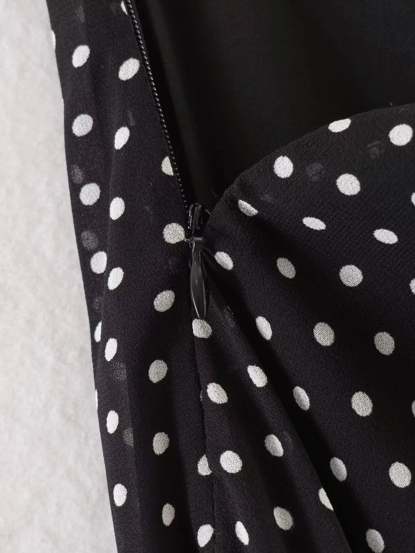 HH Damen Eleganter Polka-Dot-Print Rockanzug Langarm-Oberteil mit Schleife und Schnürung Schicker Plissierter Langer Rock 2026 Mode Streetwear – Detail 21
