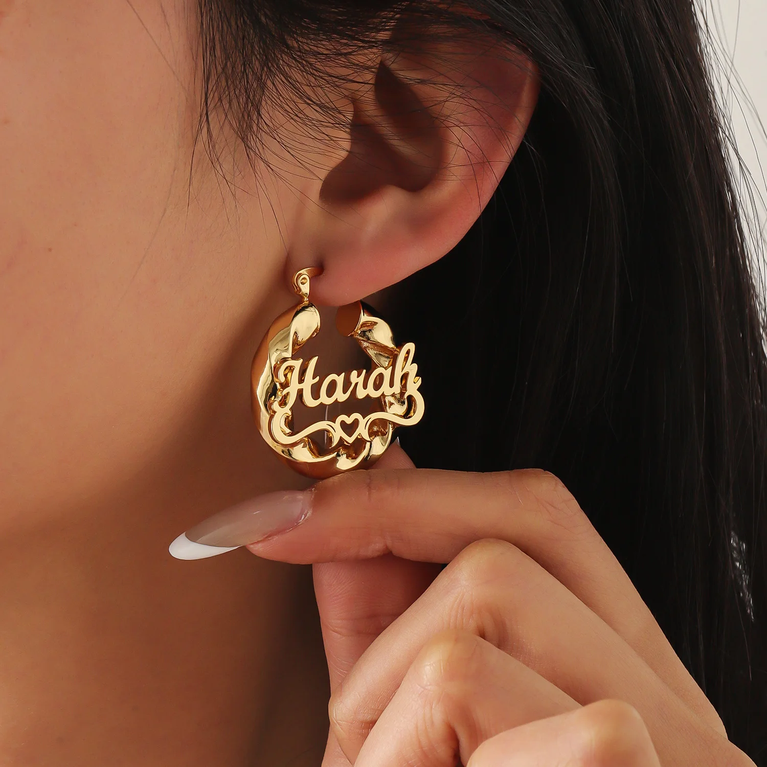 Custom Twisted Hoop Name Earrings with Heart Detail Personalized Gold Plated Cursive Letter Jewelry Hip Hop Party Gift for Women