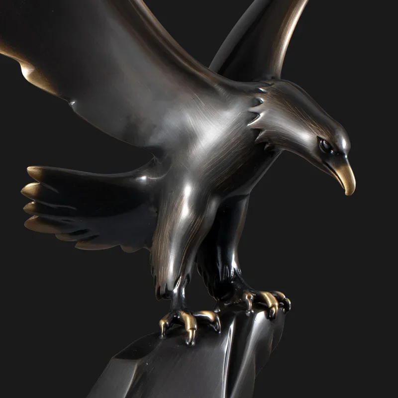 Grand plans for home furnishing, living room housewarming, opening office desktop porch decoration eagle ornament