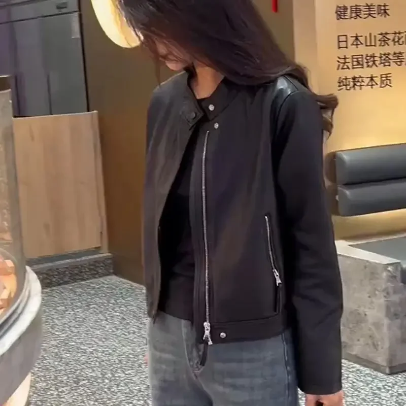 Burst Round Neck Shoulder Pad Leather Jacket Women Short 2025 Spring New Fashion Casual Small Motorcycle Simple Zipper Jacket