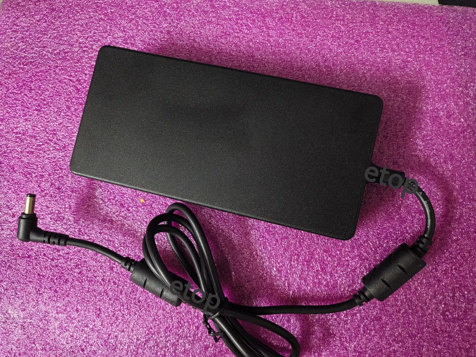 OEM FSP 19.5V 11.79A 5.5mm*2.5MM 230W FSP230-AJAN3 AC Adapter For Schenker XMG NEO 15-M19 Gaming Laptop