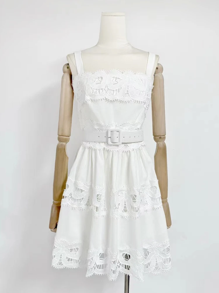 Applicazione da donna estate 2025, ritaglio, allacciatura, vita stretta, abito allacciato, abito gonfio a trapezio ampio e alla moda a vita alta