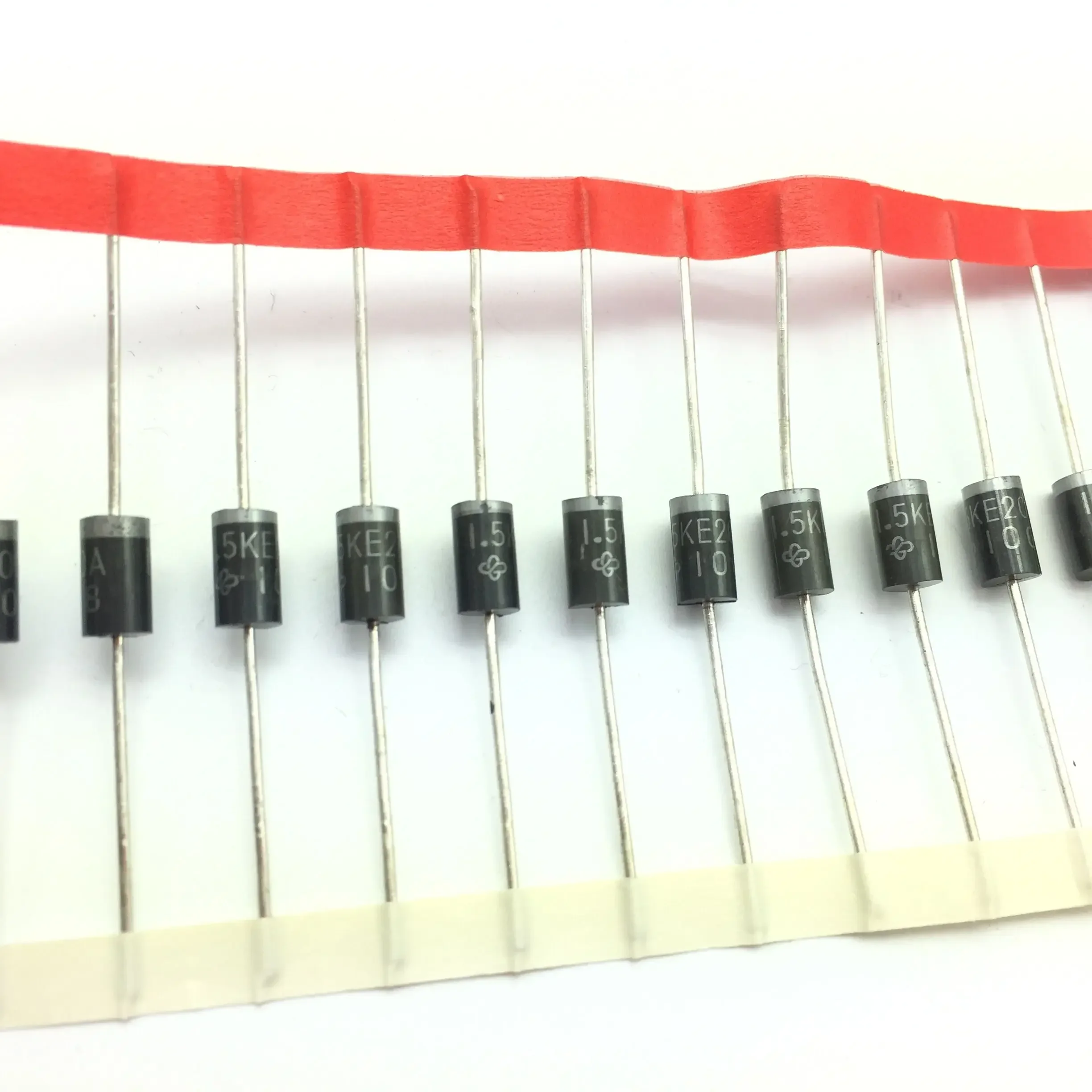 50PCS/LOT 1.5KE200A 200V 1500W Unidirectional Diode DO-201AD DO-27