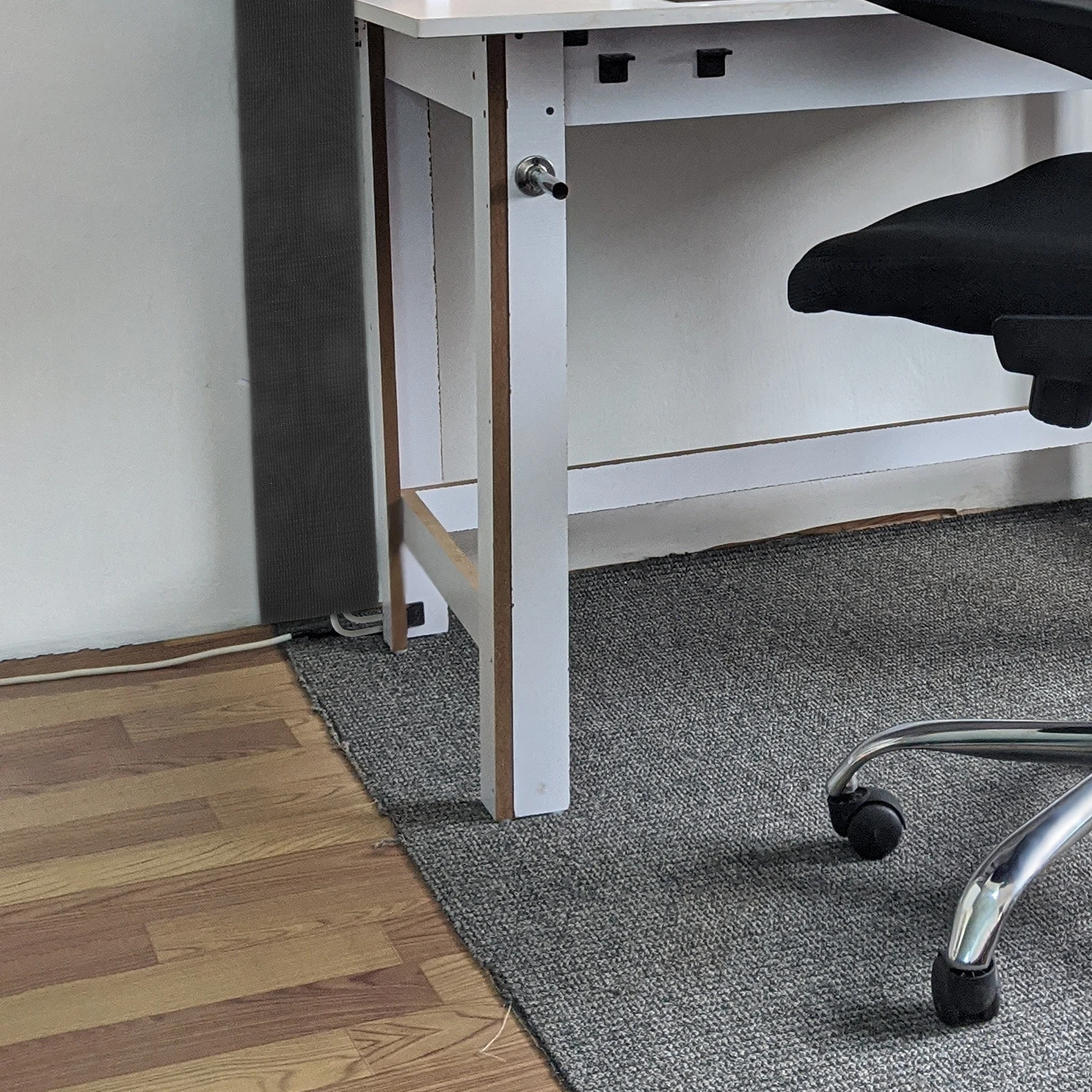 Cable Organizer Strip Black Flexible Reusable Floor Cord Protector Easy-Cut Wire Management Sleeve for Tidy Safe Wiring