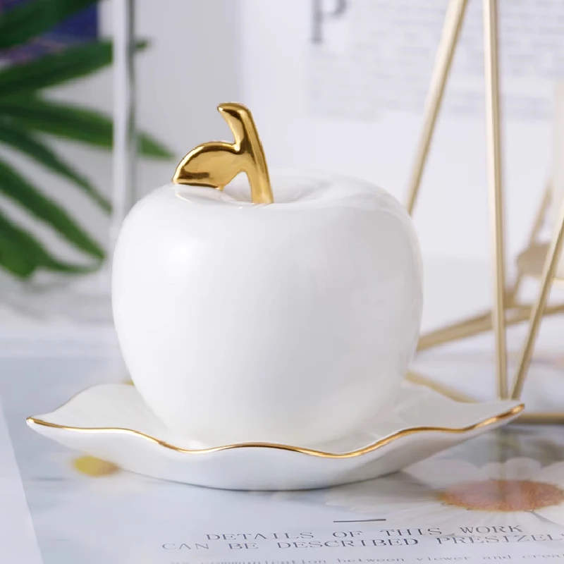 

White Apple-shaped Toothpick Box Painted Gold Bone China Toothpick Holder Home Desktop Toothpick Storage Jar Home Decoration