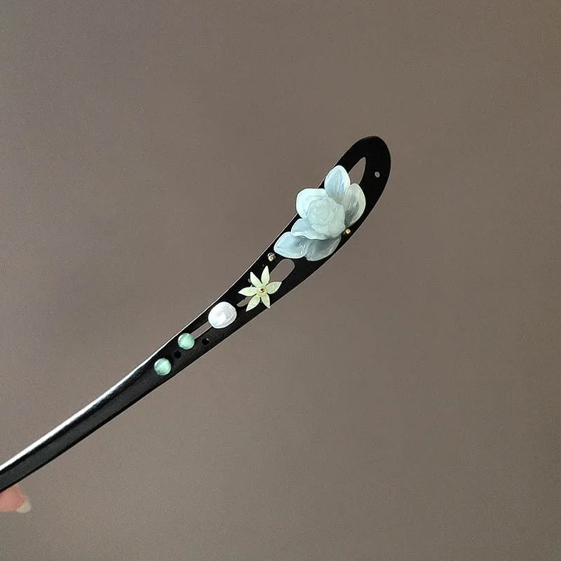 

New horse face dress accessories, hairpins, Hanfu step shaking ancient-style hair hairpins, simple coiled hair hairpins