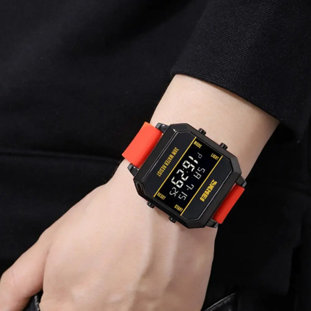 Electronic Watch Durable Battery Powered Student Watch Energy Saving Sports Watch 30m Waterproof Sports Watch for Men