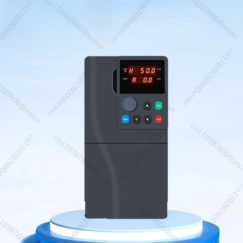 Three-Phase 380V Input Solar Pump Inverter 5.5kw Variable Frequency Motor Converter with Vector Control AC Driver Type