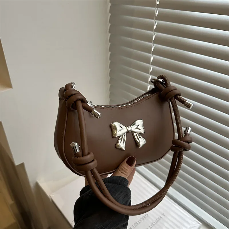 

Underarm bag One shoulder messenger bag Versatile small bag