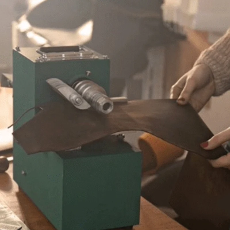 

Compact Leather Cutting Machine Dual-Head Automatic Slitting Machine PVC Hook-and-Loop Strap Bag Belt Precision Cutting Machine