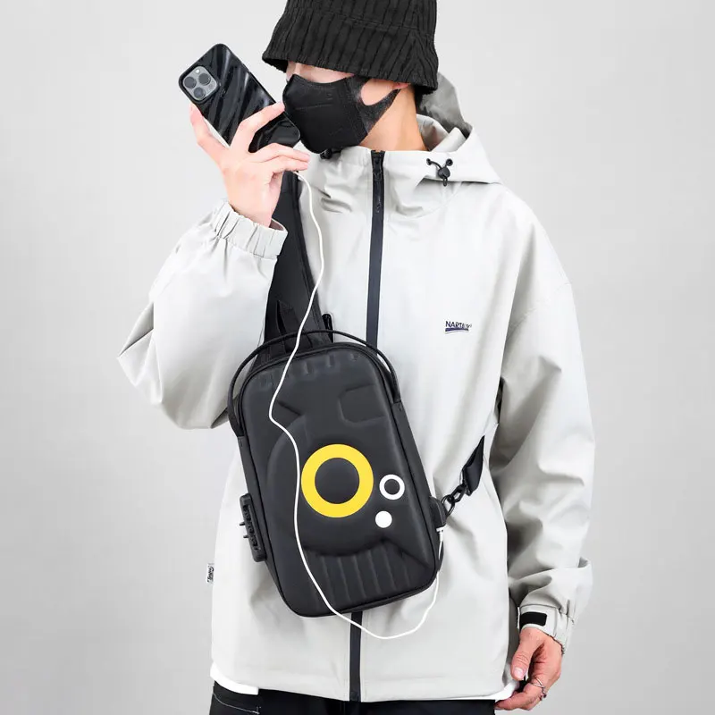 Borsa da petto da uomo nuova Borse a tracolla sportive antifurto multifunzionali per uomo Moda con borsa a tracolla con porta USB con blocco password