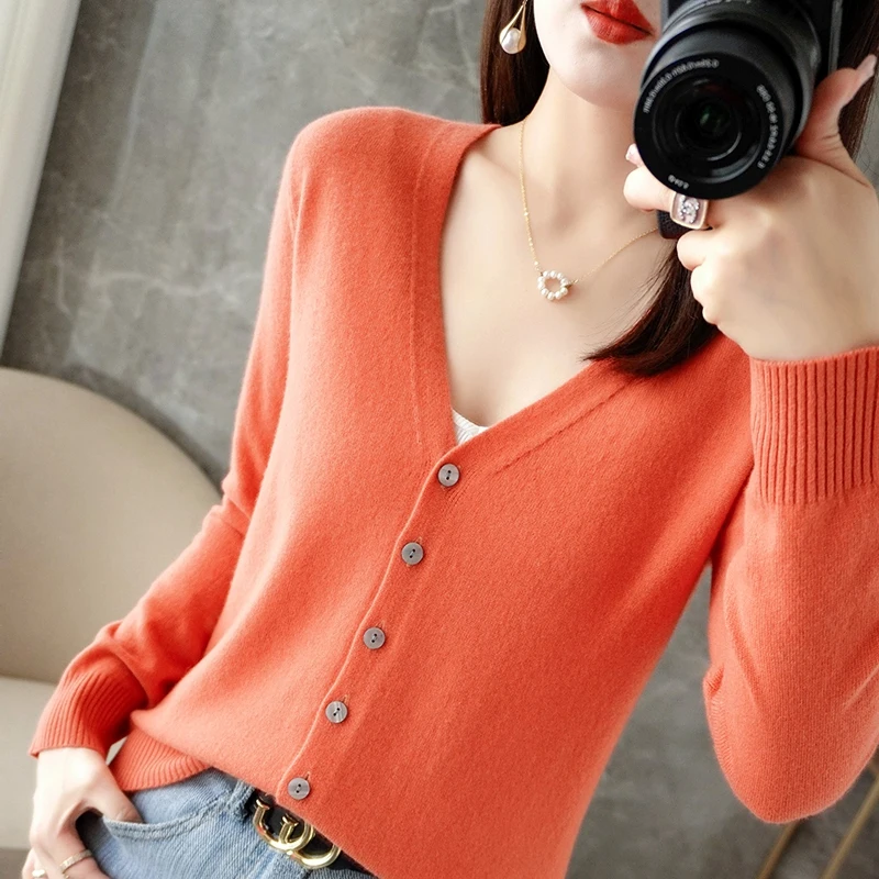 New V-Neck Temperament Small Fragrant Wind Women Loose Sweater Sweater All Sweater Coat Special Offer Cardigan ZHI D035