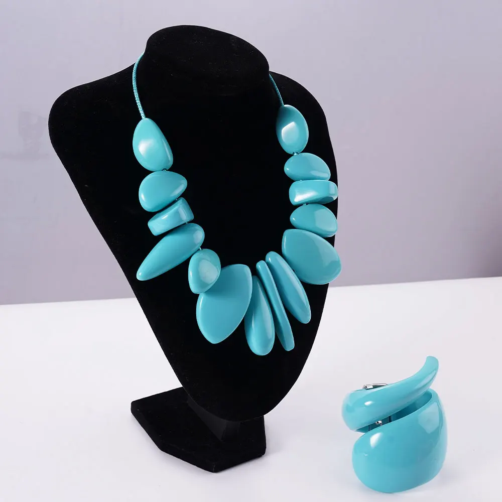 

Blue Bohemian-Style Necklace And Bracelet Set With A Rich And Unique Jewelry Design For Women And Girls