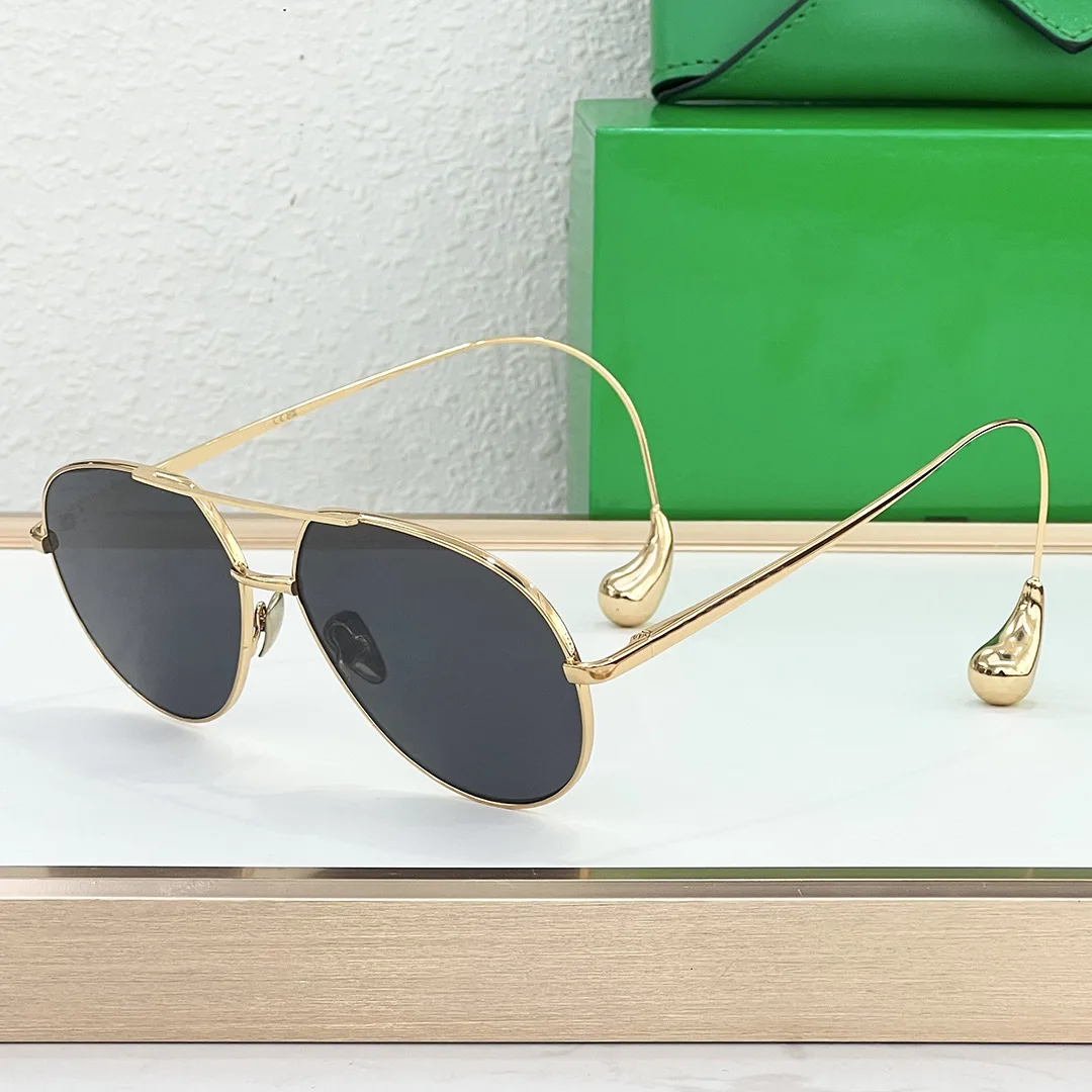 

Rectangle Pilot Alloy Sunglasses Women UV400 Protection Lightweight Luxury Double Bridge Trendy Fashion Eyewear