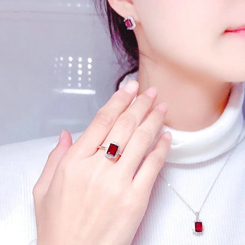 Natural Garnet Pendant Ring Jewelry Sets Luxury 925 Silver Earrings Necklace for Women