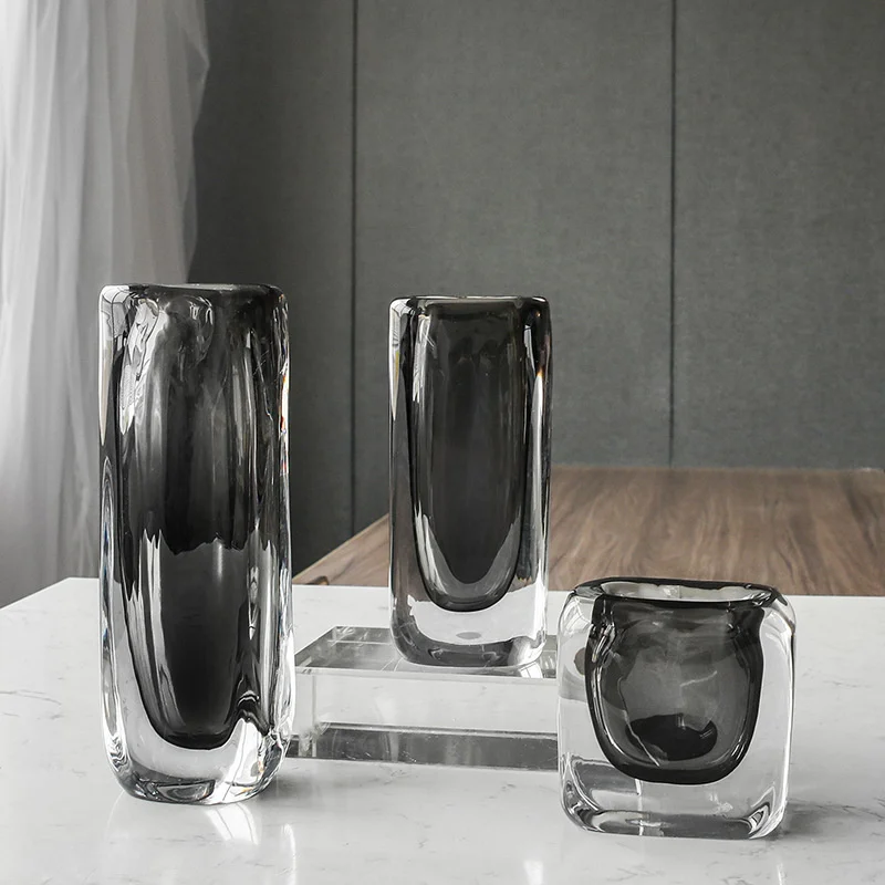 

Скандинавская роскошь, творчество, простота, сетчатая красная стеклянная ваза, стеклянное украшение, прозрачная гостиная, цветочная композиция,