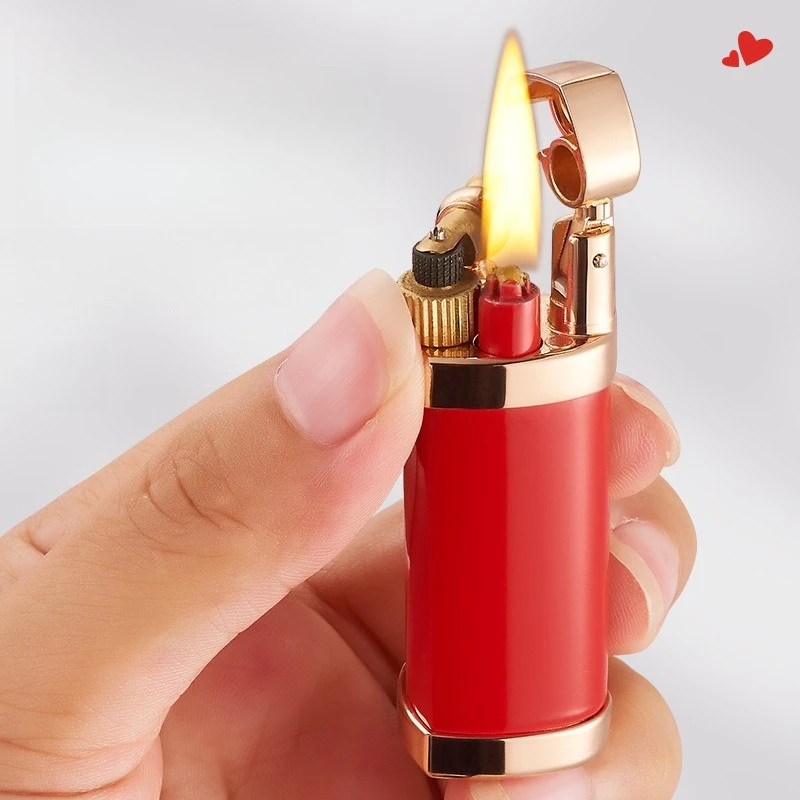 Christmas-exclusive Festive Gift: Retro Heart-shaped Arm Lift and Spin Mini Electroplated Ice Coal Oil Lighter