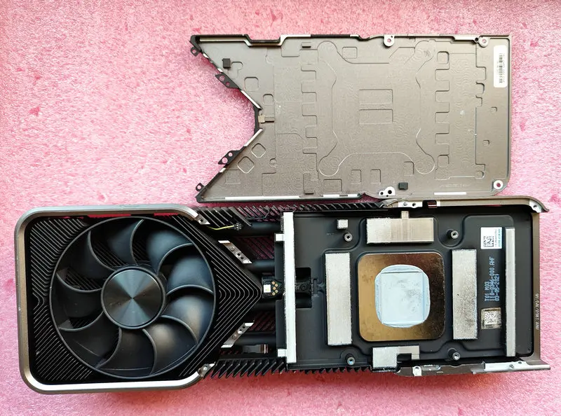 

Оригинальный охладитель радиатора для видеокарты NVIDIA RTX3080