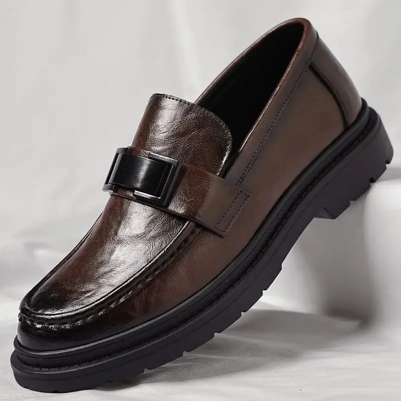 

New Men's Round Toe Hand-scratch Pattern Trendy Men's Shoes Business Casual Slip-ons Leather Shoes British Style Men's Loafers