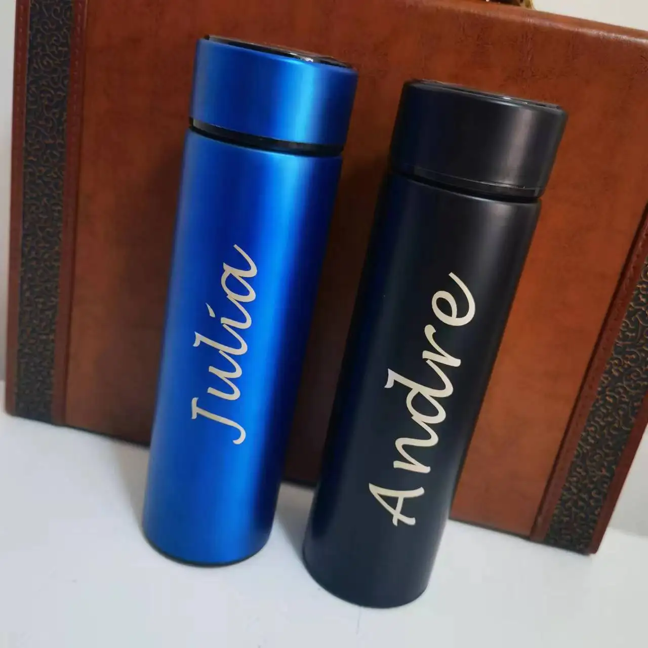 Kids Water Bottle with with LED Temperature Display, Customized Name Insulated Stainless Steel Reusable Tumbler for Students