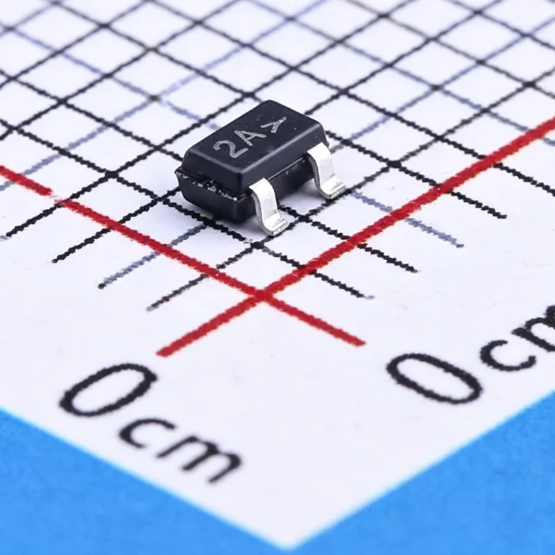100PCS/LOT MMBT3906WT1G marking 2A Bipolar (BJT) Transistor PNP 40 V 200 mA 250MHz 150 mW Surface Mount SC-70-3 (SOT323)