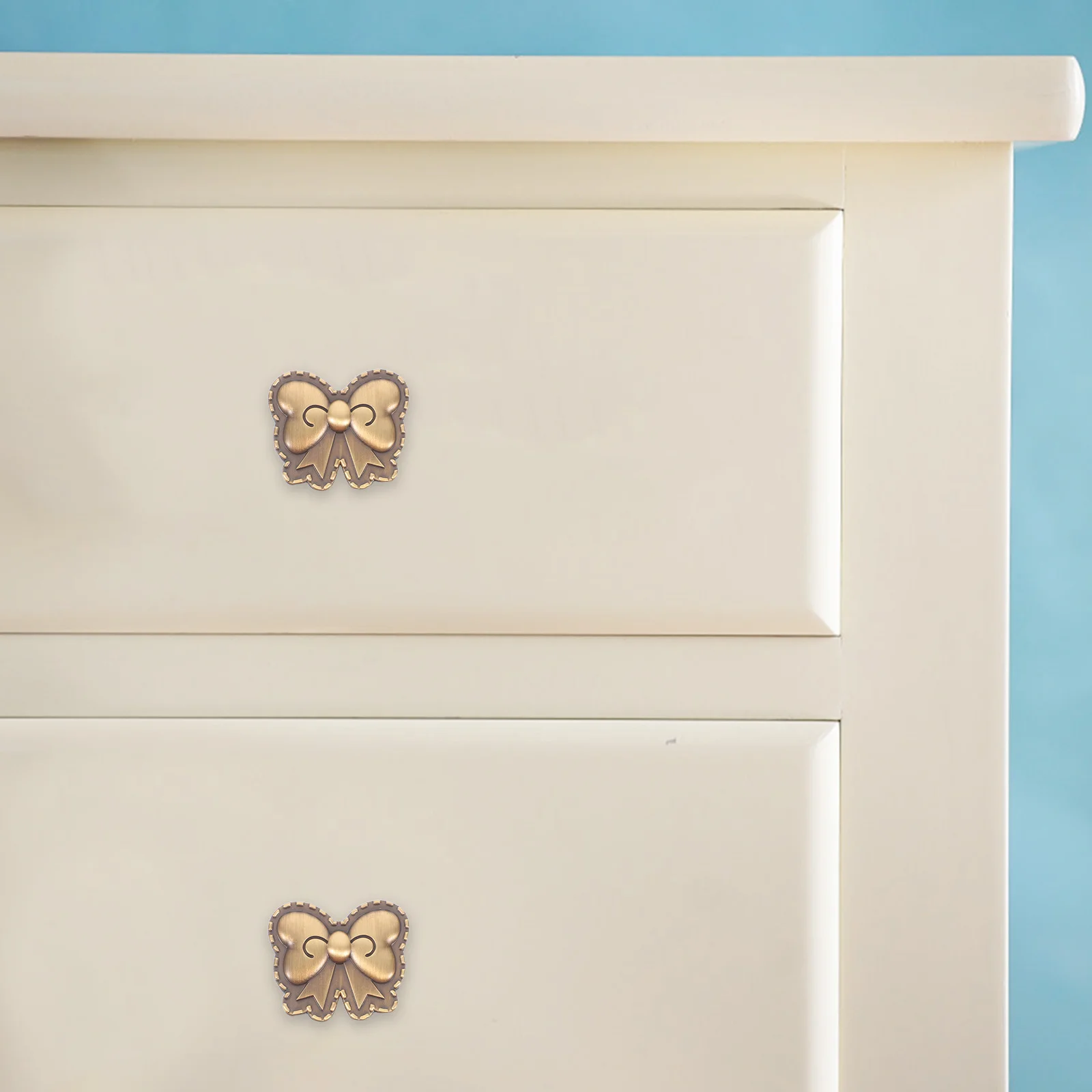 

Bronze Bow Shape Brass Closet Handles Decorative Vintage Drawer Pulls Wardrobe Furniture Cabinet Knobs Door Knobs