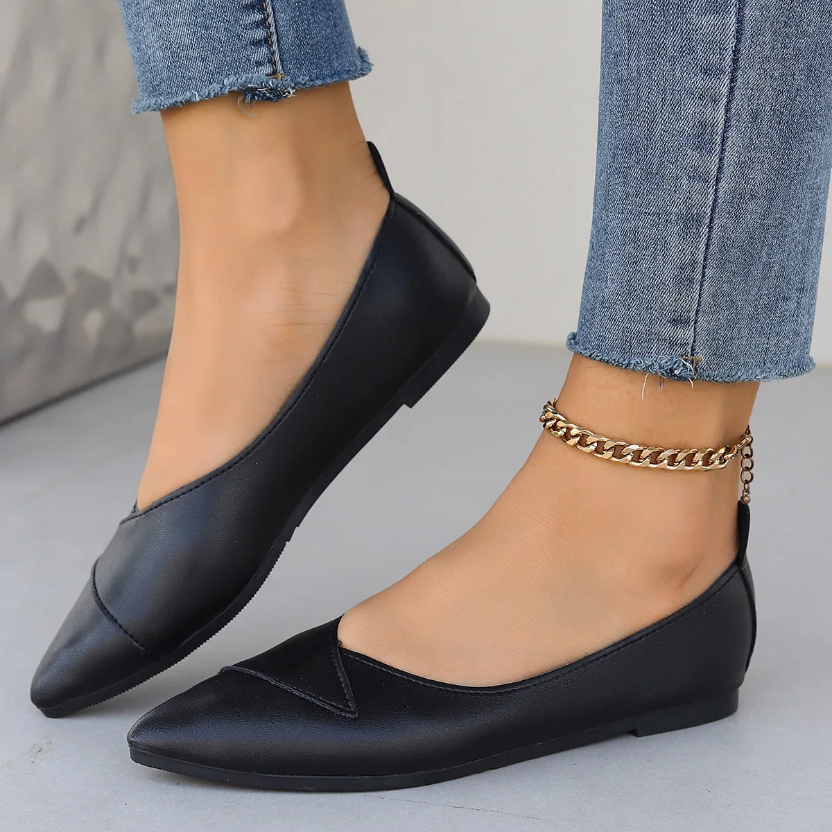 

Women's Comfortable Solid Color Pointed Toe Low-cut Slip-on Flat Shoes, Suitable For Moms , Autumn, Pu Leather And Soft Bottom