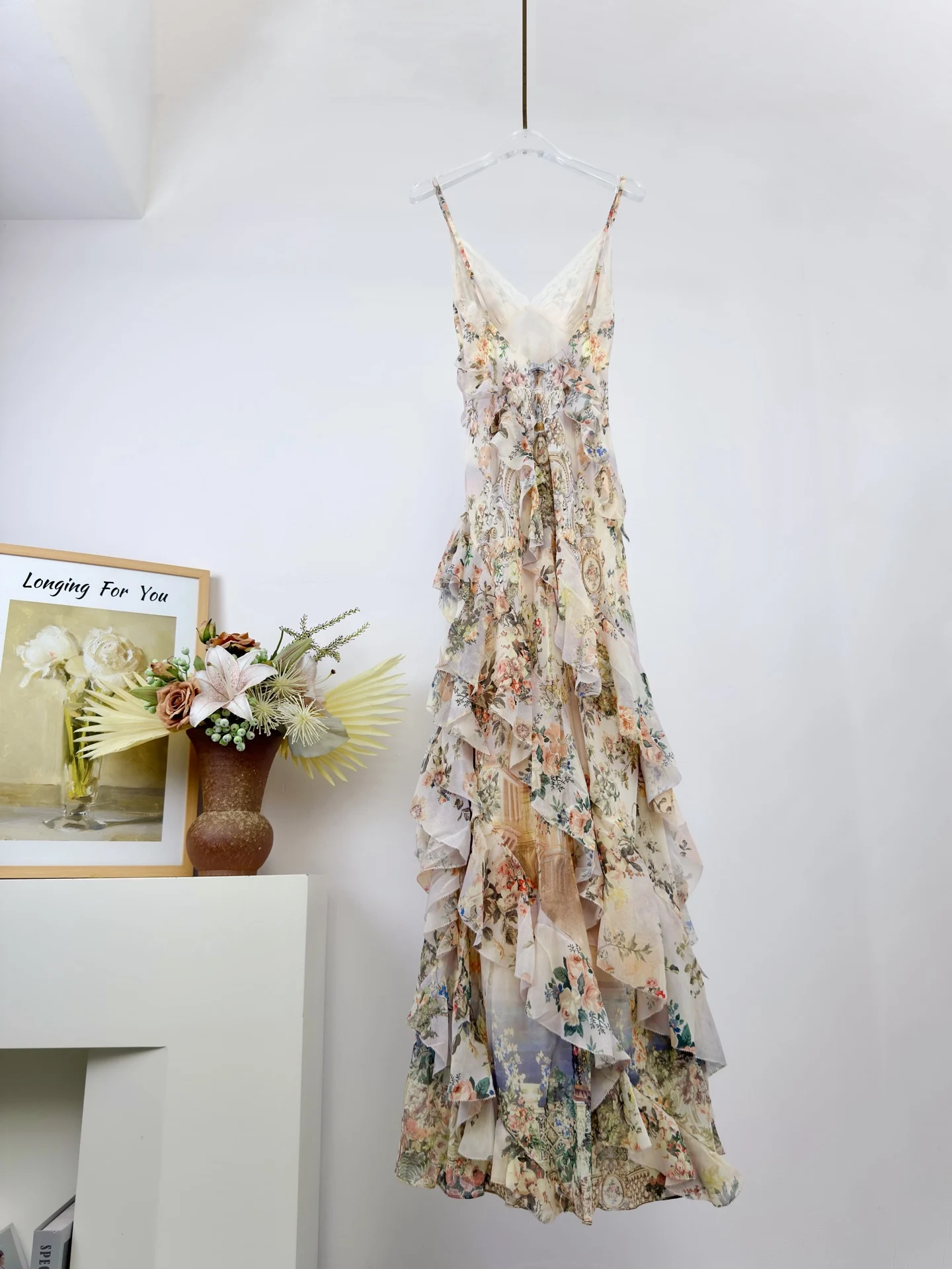 Senhoras babados em camadas estilingue robe renda bordado emendado com decote em v sem mangas cintura alta férias magro seda maxi vestido