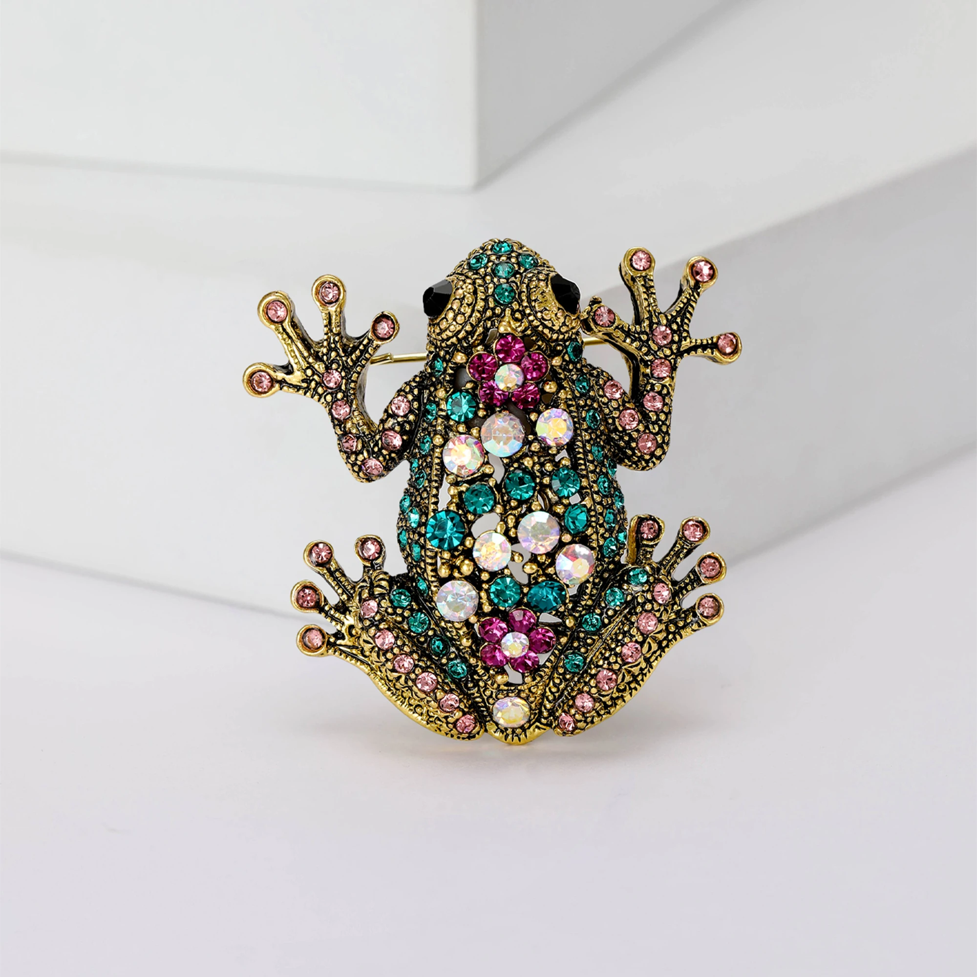 Beaut&Berry Cute Rhinestone Frog Brooches for Women Unisex 3-Color Animal Pins Office Party Casual Accessories Gifts