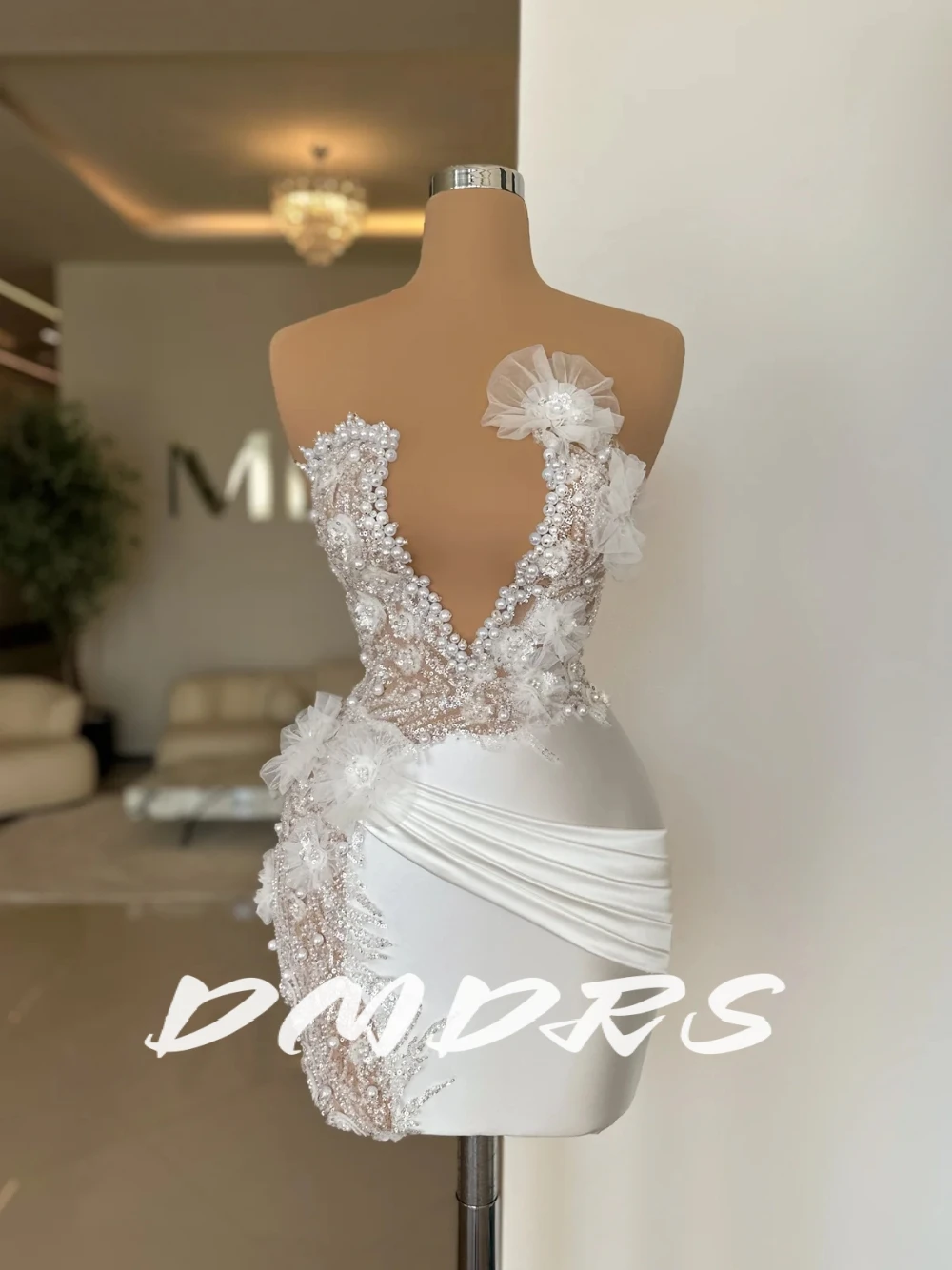 

White Deep V Neck Short Evening Dress Dreamy Flowers Romantic Pearls Glitter Mini Homecoming Gown Customized For Wedding Party