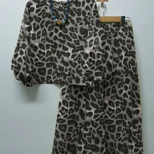 طقم ZANZEA بطبعة ليوبارد للنساء ، بلوزة بياقة O ، بنطال كاجوال ، بدلة حفلات ، 3/4 كم ، أزياء ، ربيع ، 2 قطعة أفضل 12 مجموعة اجتماعية من السراويل والبلوزات للمبيعات - رقم 6