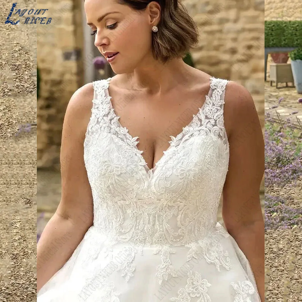 LAYOUT NICEB Plus Size Bride Gowns Sleeveless V-Neck A-Line Appliques Tulle vestidos de novia Backless Wedding Dress Customized image 3