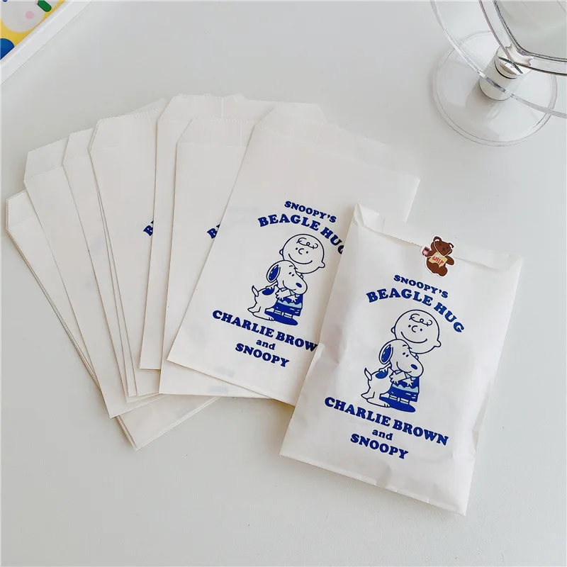 10pcs Snoopy Paper Bag Cartoon Anime Packaging Pouch DIY Food Candy Mini Gift Bags Birthday Party Wedding Cookies Storage Bag