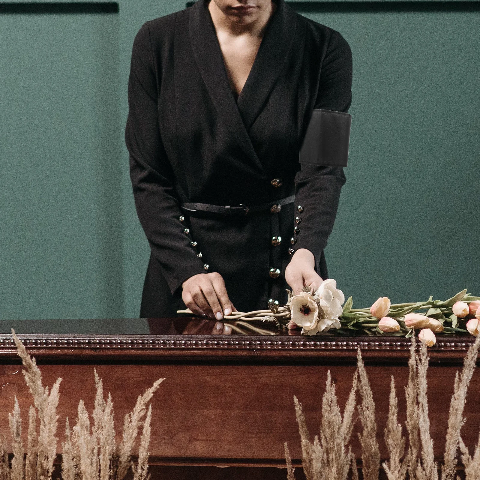 

20pcs Funeral Mourning Armband Cloth Arm Band For Memorial Services Grave-Sweeping Death Ceremony Soccer Police