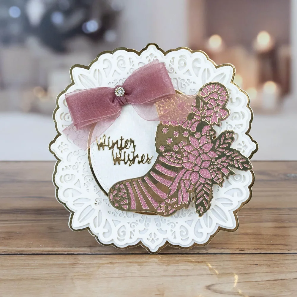 قوالب القطع المعدنية الجديدة لعام 2025 لألبوم صور القصاصات بنفسك وبطاقات المعايدة فوق الحافة Yuletide Chimes Advent Angel