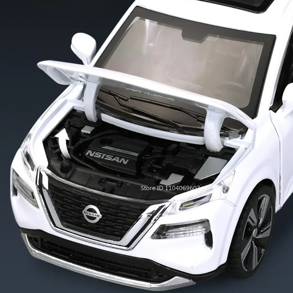 1:32 X-TRAIL Modello di auto giocattolo Pressofuso in lega Auto della polizia Tirare indietro Porte aperte Suono Luce Pneumatici in gomma Campeggio RV Regali per i ragazzi