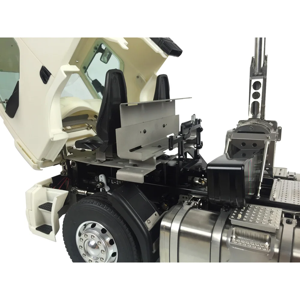 

LESU 1/14 FH16 3 оси 6*6 RC модель тягача с дистанционным управлением с сервоприводом двигателя кабины THZH1191-SMT4