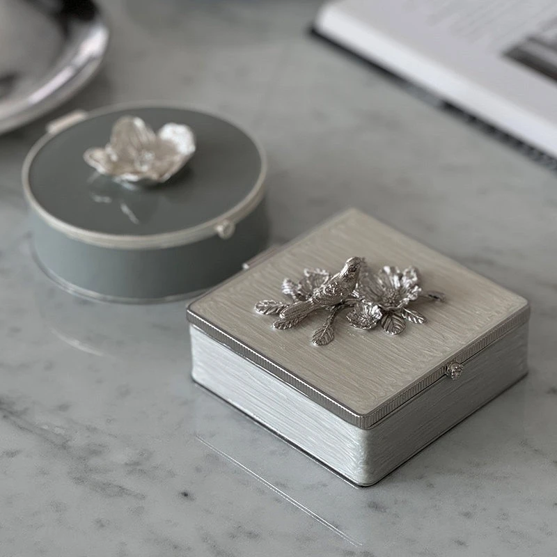 

Luxury Storage Box Entrance Hall Desktop Key Boxes Vintage Creative Cloakroom Jewelry Box Aesthetic Design Decorative Boxes