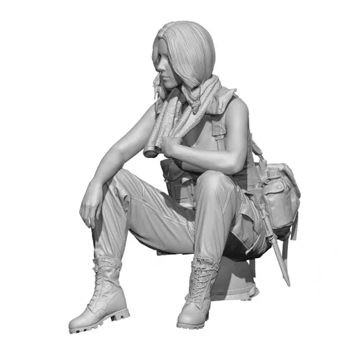 1:35 model kit resin kit  Modern Female Soldiers Resting in Beauty