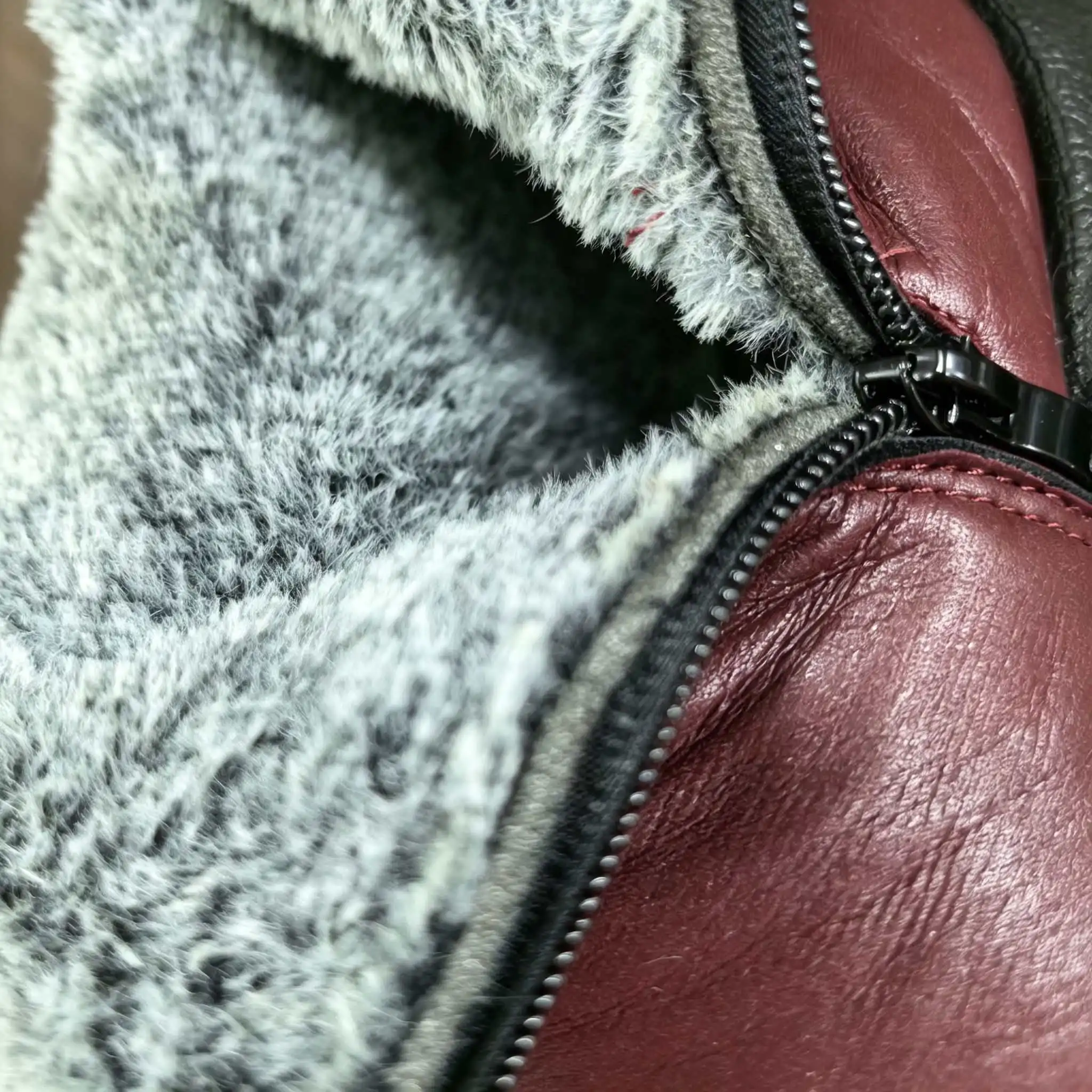 Winterstiefel für Damen mit ethnischer Blumenstickerei, Kunstleder mit gepolstertem Futter, warm und bequem, lässiger Stil, Schneestiefel. – Detail 5
