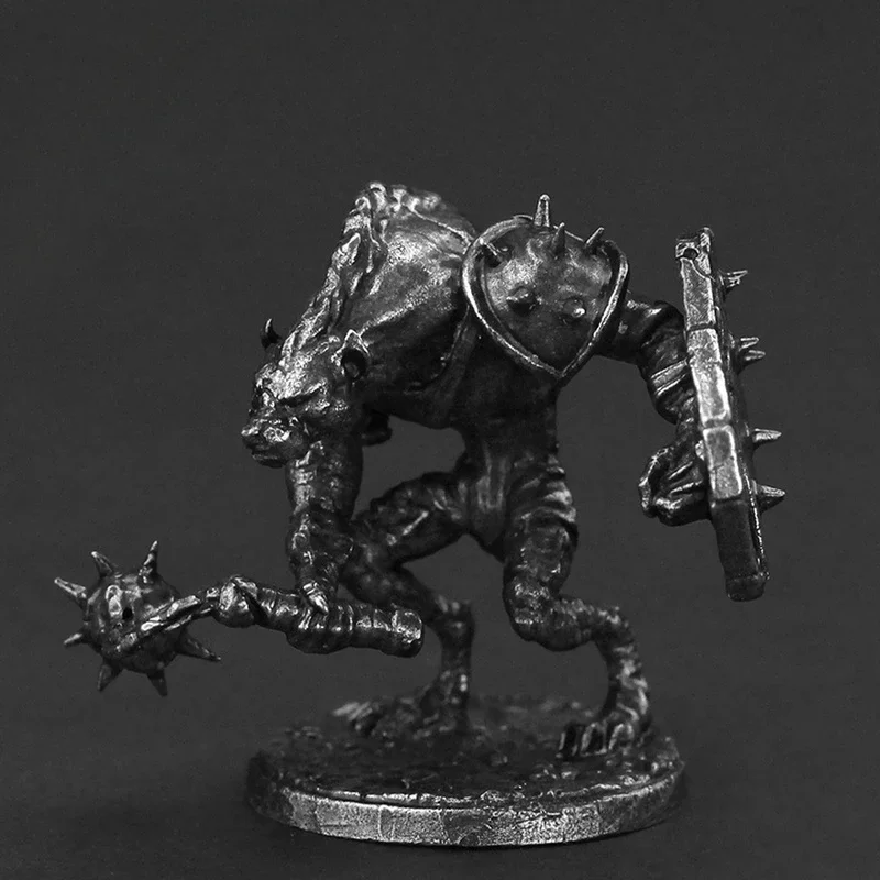 Cupronickel 금속 늑대 전사 액션 피규어 전쟁 군인 보드 게임 조각 데스크탑 자동차 인테리어 미니어처 장식 액세서리