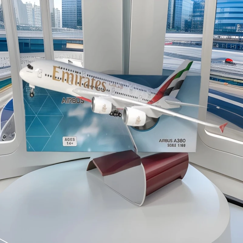Figures 47CM 1/160 Scale Airplane Airbus A380 New UAE Airline Plane Model W Light Wheel Diecast Plastic Resin Plane For Collecti