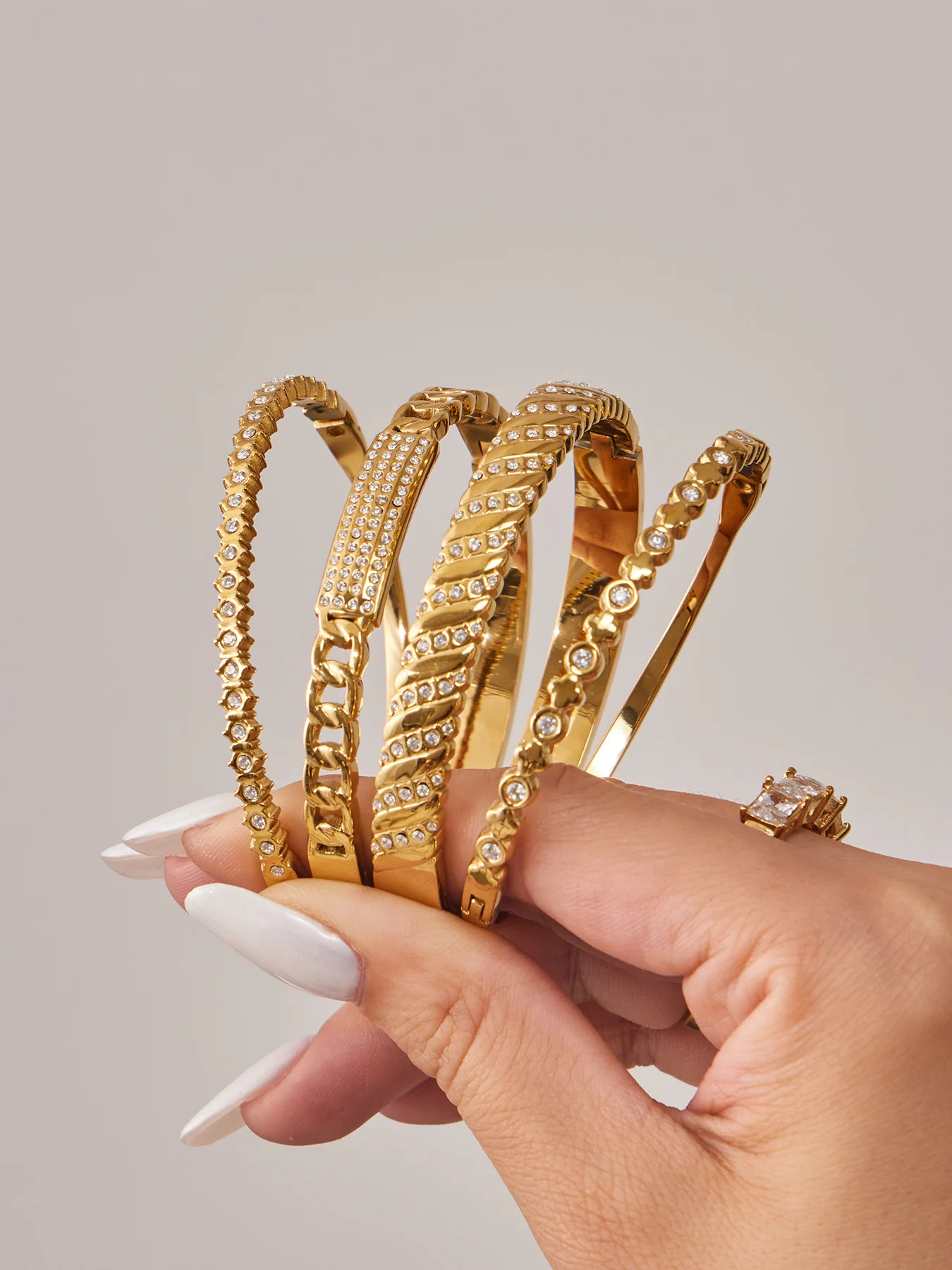 Ferris Wheel Glänzende Zirkonia Damen Dünne Armbänder PVD Vergoldeter Edelstahl Armreif Wasserdichter Damen Handgelenksschmuck – Detail 6