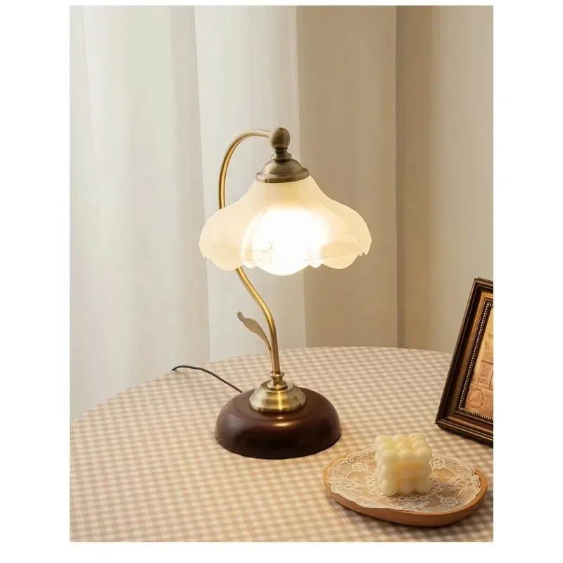 تصميم مصباح طاولة غرفة النوم زخرفة زجاجية عتيقة مصباح طاولة غرفة المعيشة الرومانسي الأوروبي القديم #2