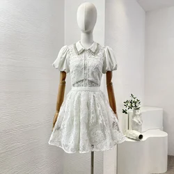 Mini abito da donna di perle dolci di alta qualità avorio bianco diamanti Patchwork di pizzo scava fuori abiti femminili a maniche corte per la festa