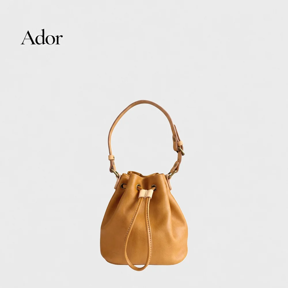 Genuine Leather Bucket Bag for Women Drawstring Shoulder Bags Vintage Handbag Adjustable Strap Casual Retro Purse